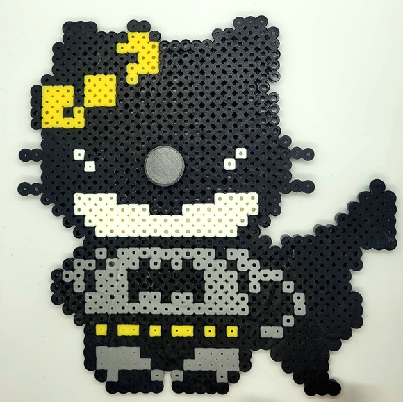 Hello Kitty Batman Mini Figure / Sprite Magnet - Picture 2 of 2